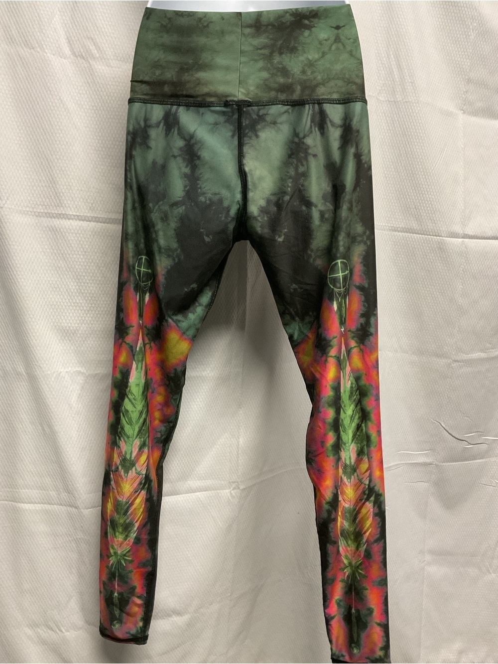 Tie-Dyed Eagle Feathered Leggings - Green | Teeki | Large